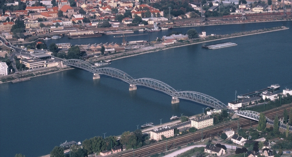Komárom / Komárno und ihre Umgebung Komárom / Komárno und ihre Umgebung